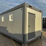 Unité sanitaire mobile d’occasion 14.8 m² avec 6 douches et sanitaires intégrés – photo 1